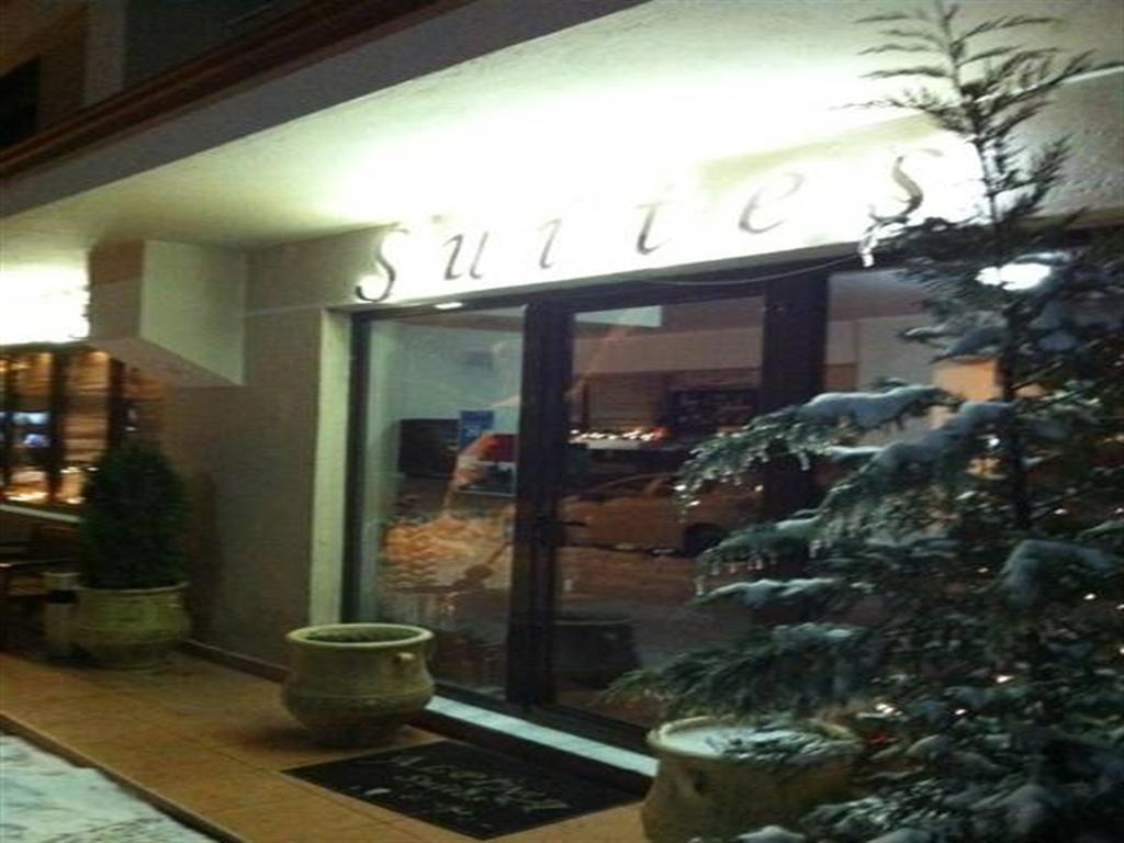 Alpina Suites Костур Екстериор снимка