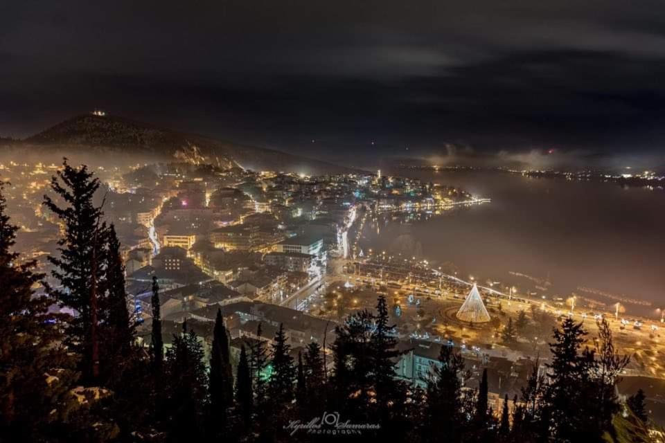 Alpina Suites Костур Екстериор снимка