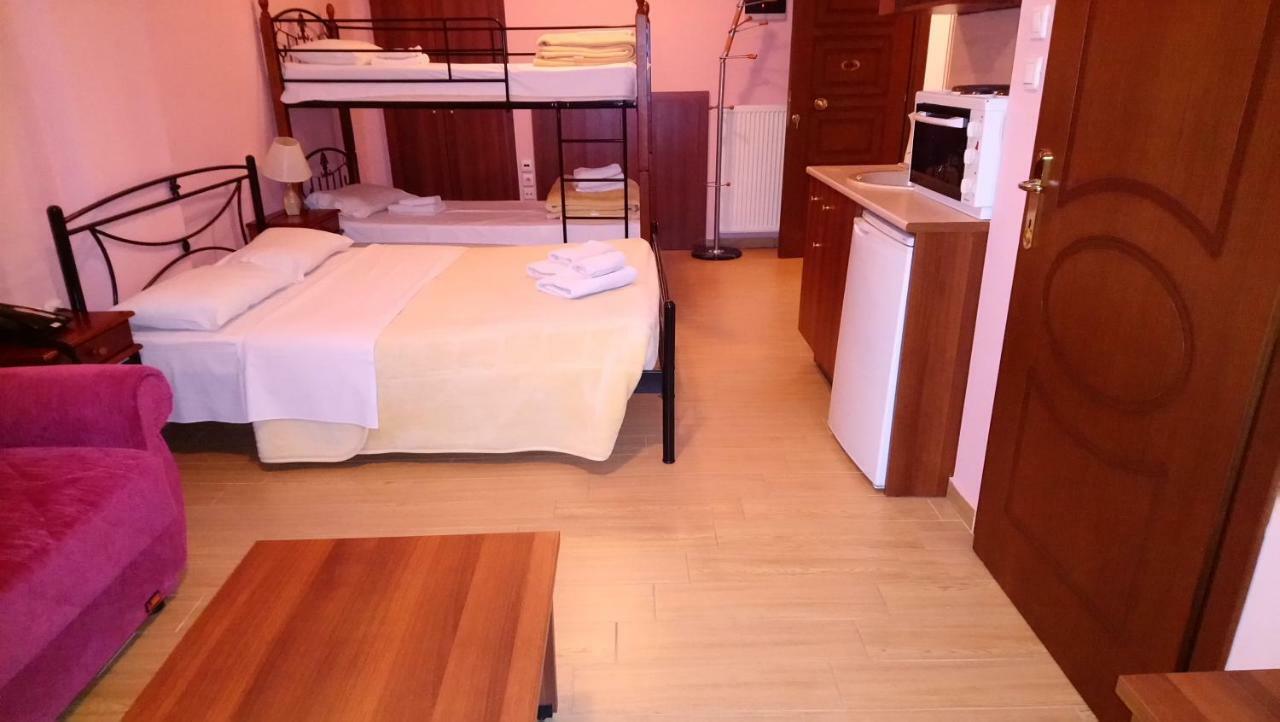 Alpina Suites Костур Екстериор снимка
